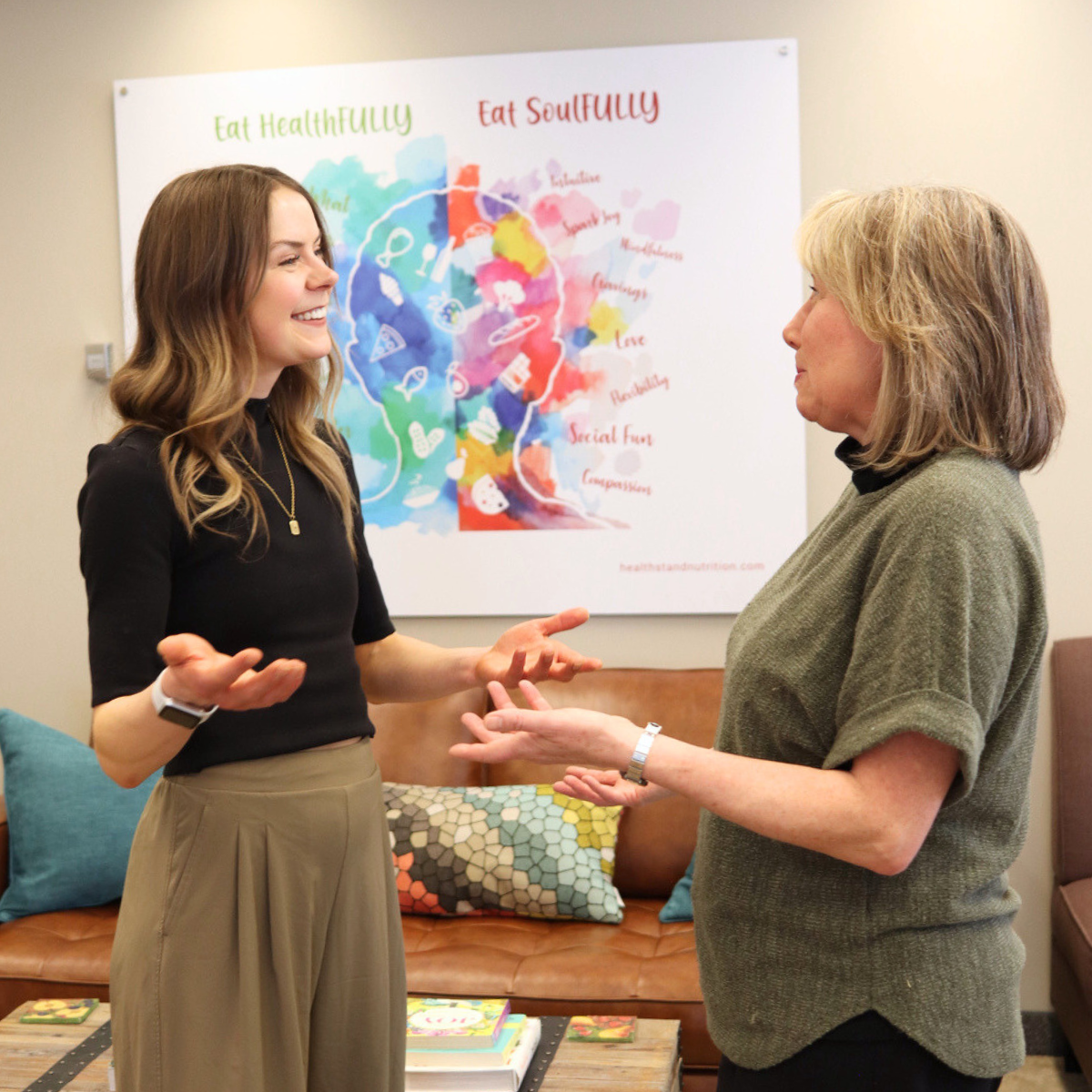 Calgary Dietitian with client 2 calgary dietitian greeting a client